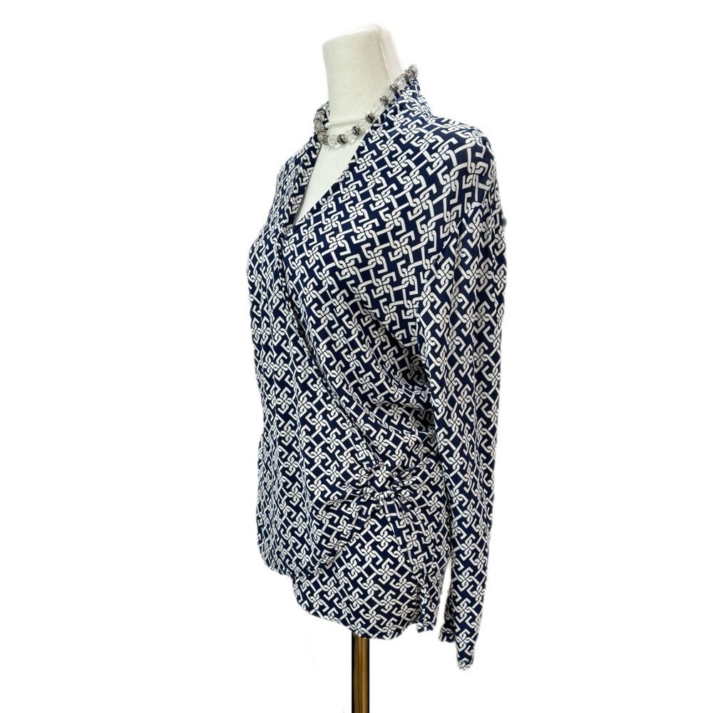 TALBOTS Coastal Navy White Wrap Blouse 3/4 Sleeve V Neck Top Sz S 6 Stretchy - Picture 3 of 11